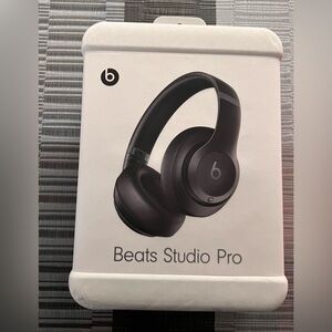Beats Studio Pro